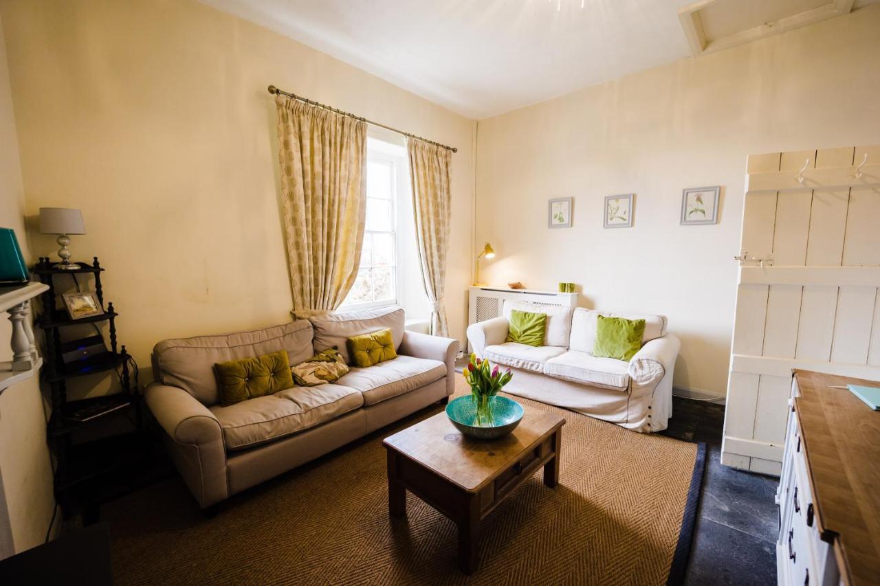 May Tree Cottage Manorbier 5 Mins From The Beach Sleeps 4 Exterior foto