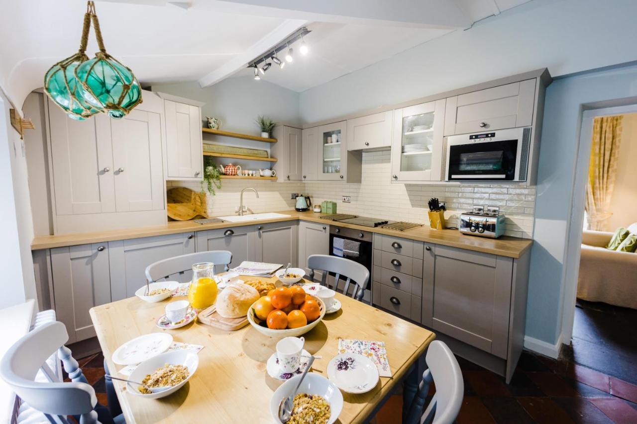 May Tree Cottage Manorbier 5 Mins From The Beach Sleeps 4 Exterior foto