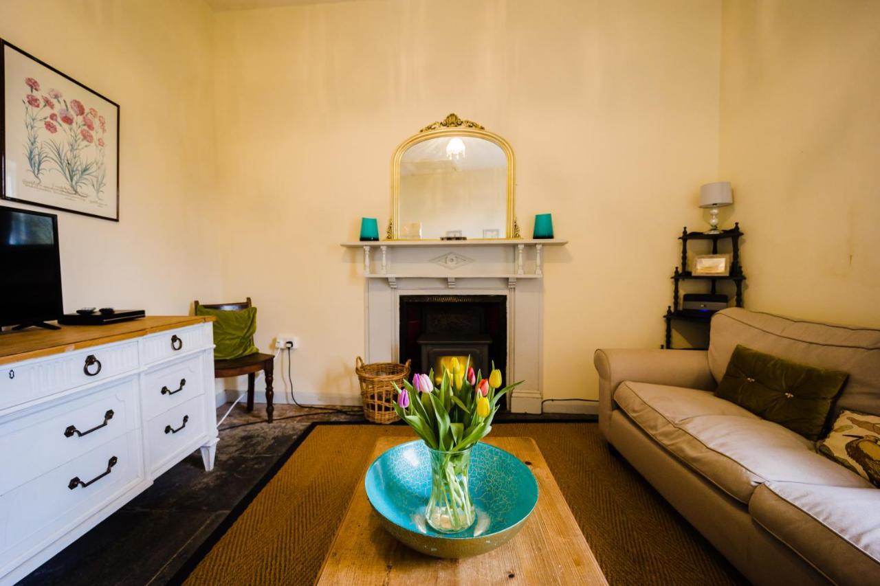 May Tree Cottage Manorbier 5 Mins From The Beach Sleeps 4 Exterior foto